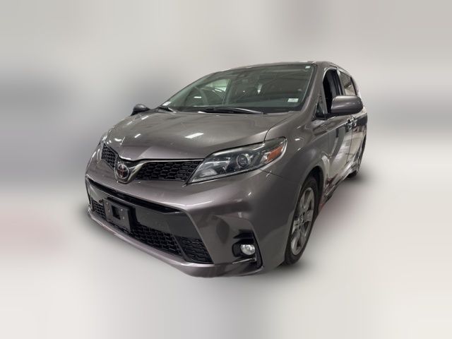 2018 Toyota Sienna SE