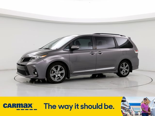 2018 Toyota Sienna SE