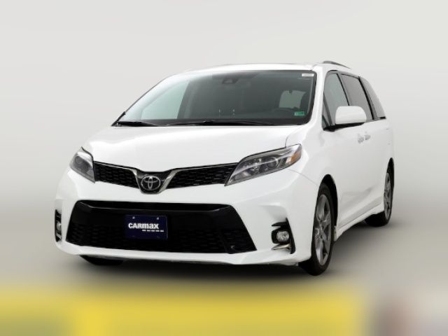 2018 Toyota Sienna SE