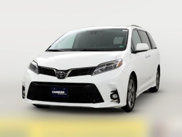 2018 Toyota Sienna SE