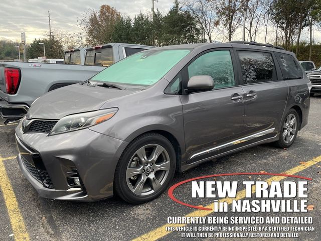 2018 Toyota Sienna SE