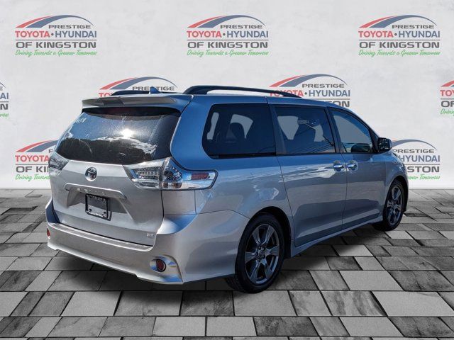 2018 Toyota Sienna SE