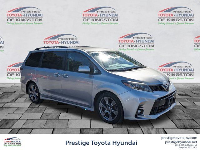 2018 Toyota Sienna SE