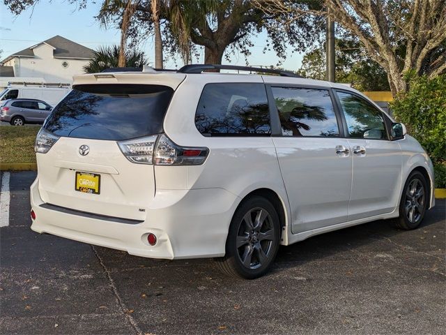 2018 Toyota Sienna SE