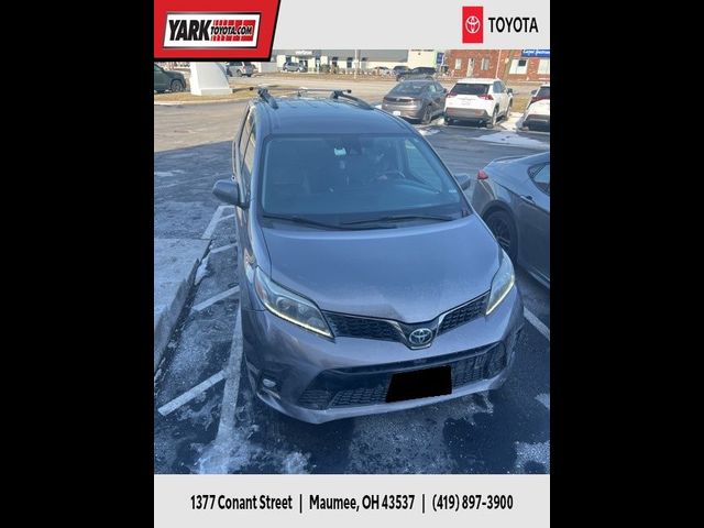 2018 Toyota Sienna SE