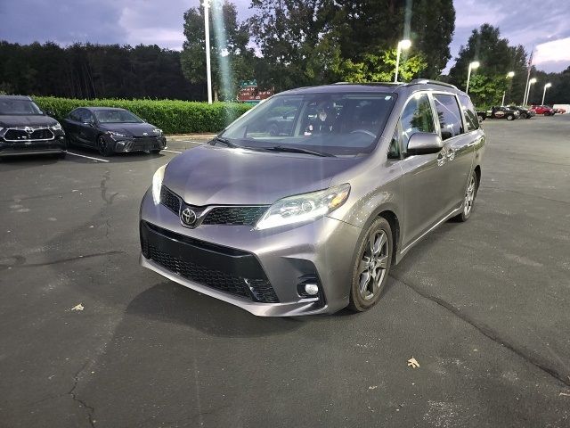 2018 Toyota Sienna 