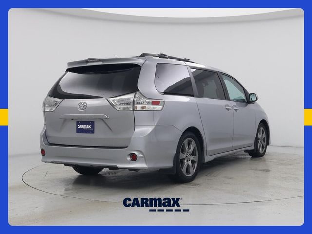 2018 Toyota Sienna SE