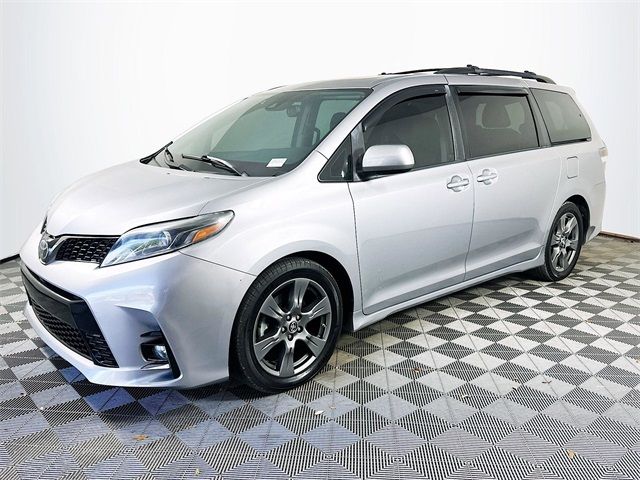 2018 Toyota Sienna SE