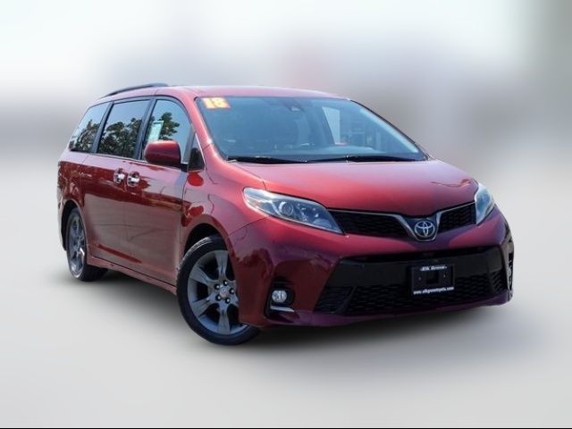 2018 Toyota Sienna SE