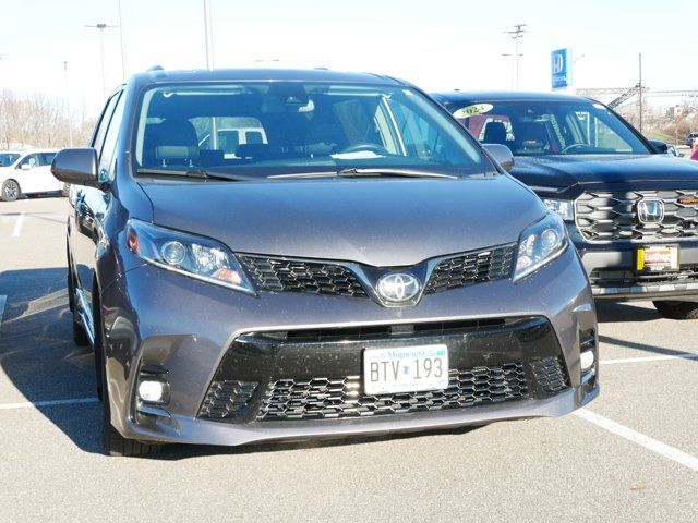 2018 Toyota Sienna SE