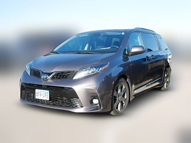 2018 Toyota Sienna SE