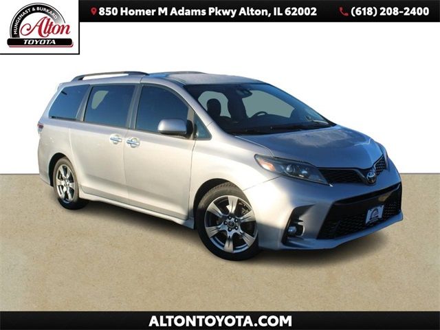 2018 Toyota Sienna SE