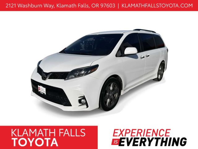 2018 Toyota Sienna SE