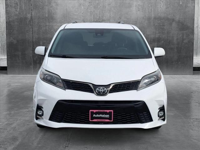 2018 Toyota Sienna SE