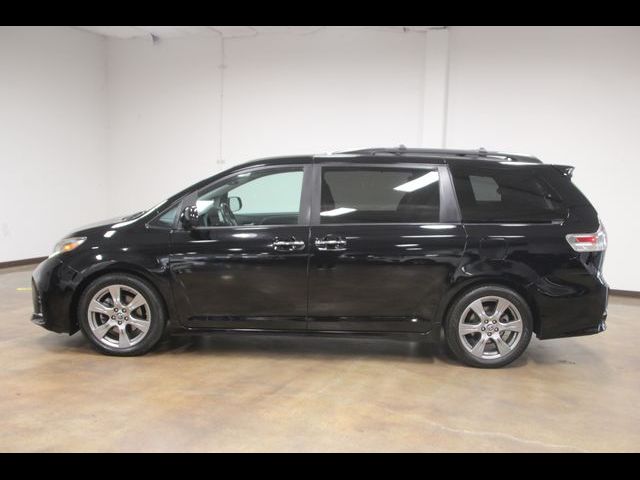 2018 Toyota Sienna SE