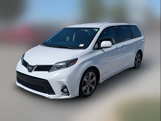 2018 Toyota Sienna SE