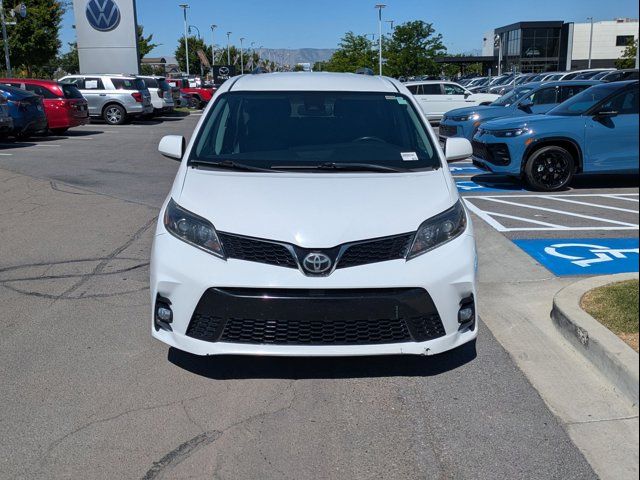 2018 Toyota Sienna SE