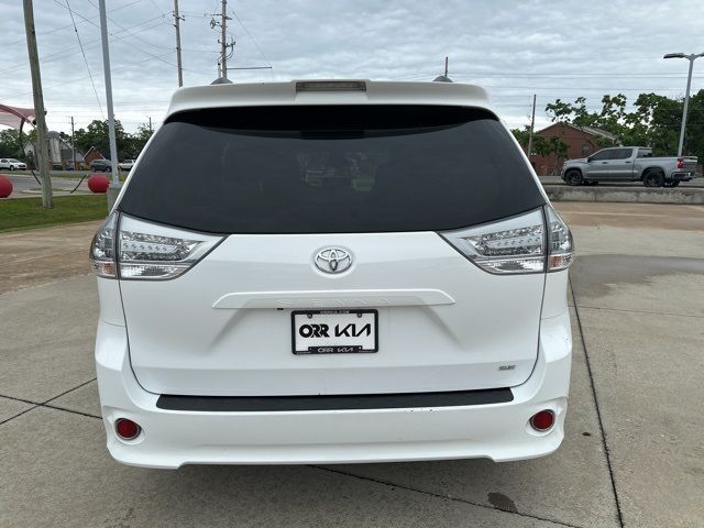 2018 Toyota Sienna 