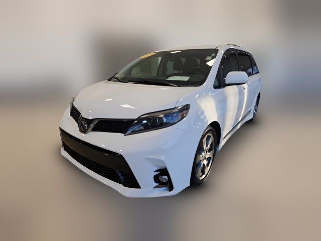 2018 Toyota Sienna SE