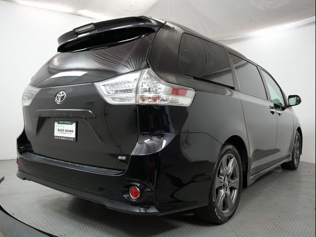 2018 Toyota Sienna SE