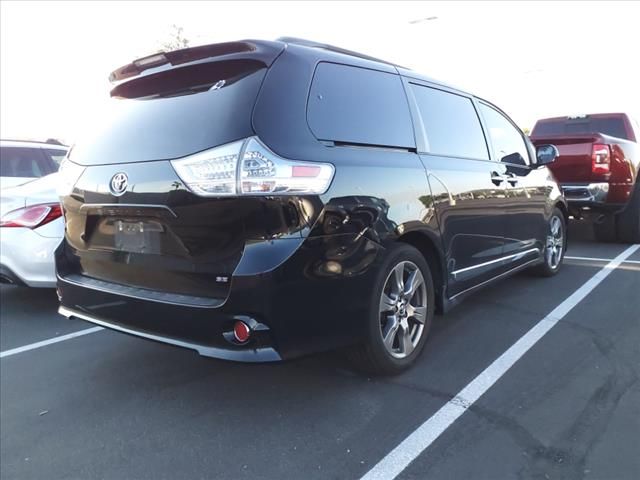 2018 Toyota Sienna SE