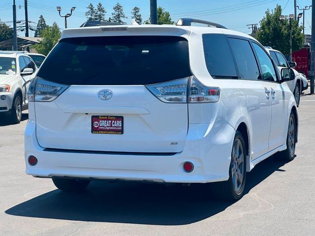 2018 Toyota Sienna 