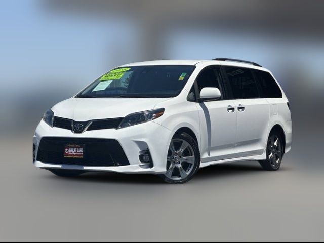 2018 Toyota Sienna 
