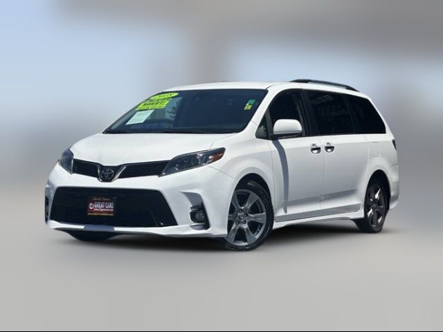 2018 Toyota Sienna 
