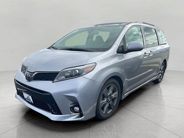 2018 Toyota Sienna SE