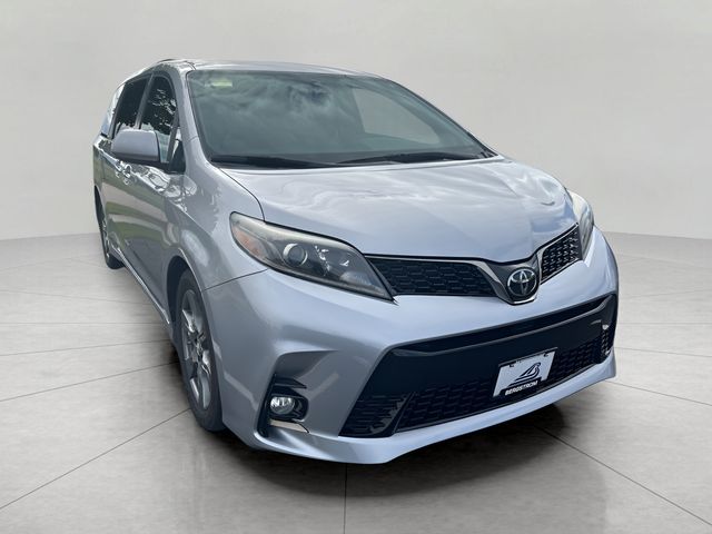 2018 Toyota Sienna SE