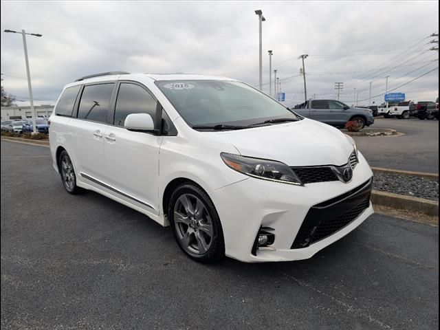 2018 Toyota Sienna SE Premium