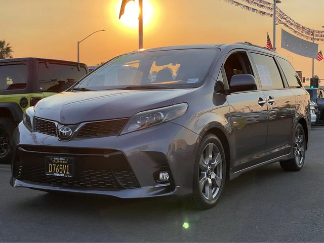 2018 Toyota Sienna SE Premium