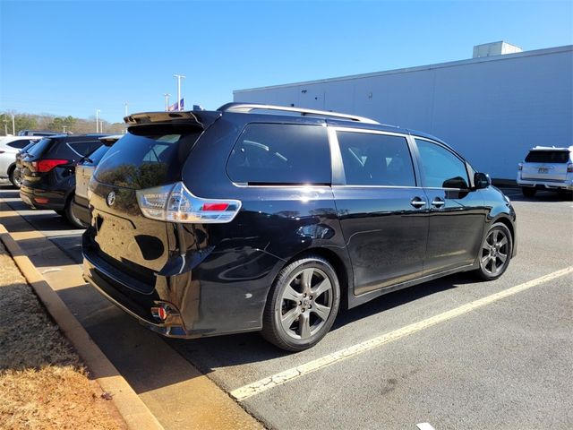 2018 Toyota Sienna SE Premium