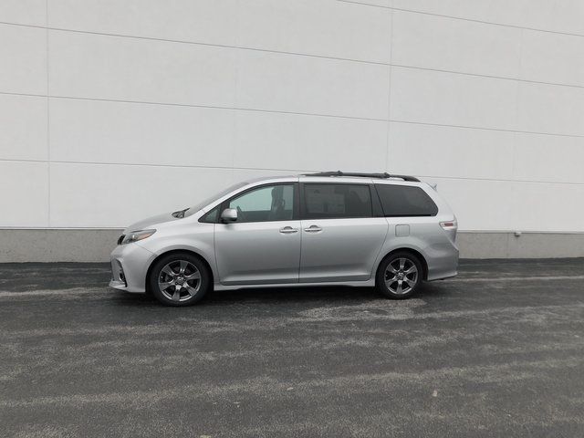 2018 Toyota Sienna SE Premium