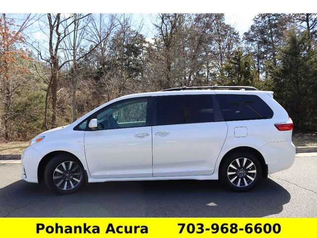 2018 Toyota Sienna XLE