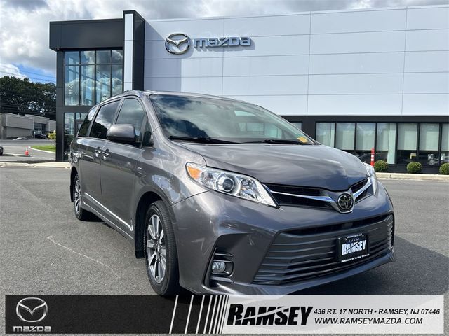 2018 Toyota Sienna 