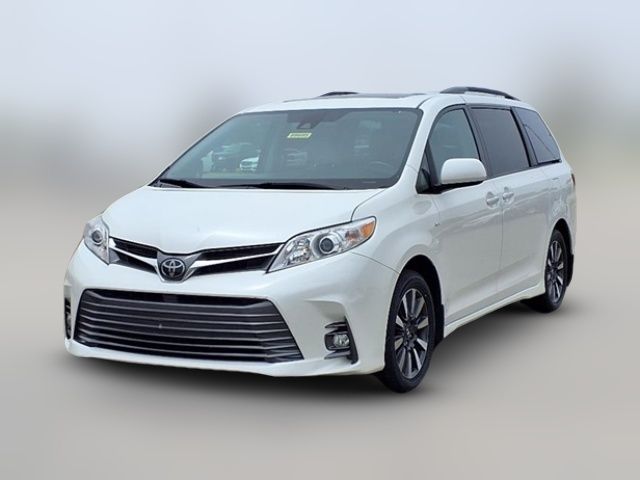 2018 Toyota Sienna XLE
