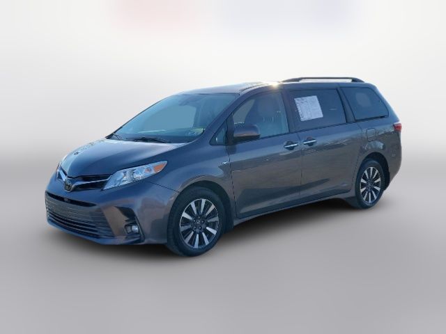 2018 Toyota Sienna XLE