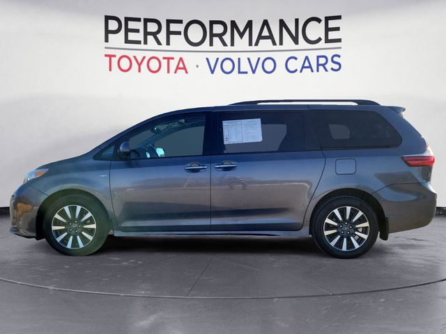 2018 Toyota Sienna XLE