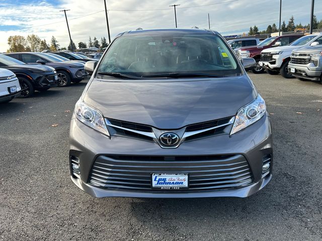 2018 Toyota Sienna XLE