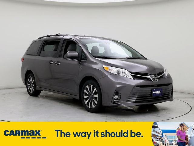 2018 Toyota Sienna XLE