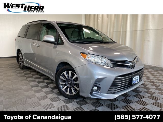 2018 Toyota Sienna 