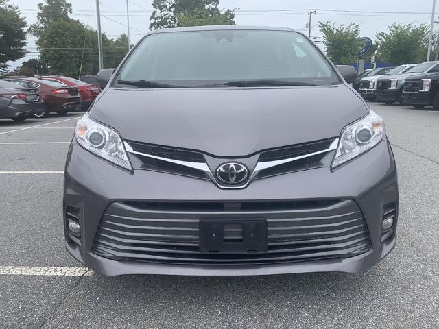 2018 Toyota Sienna XLE