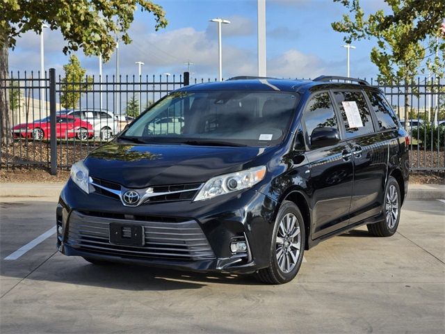 2018 Toyota Sienna 