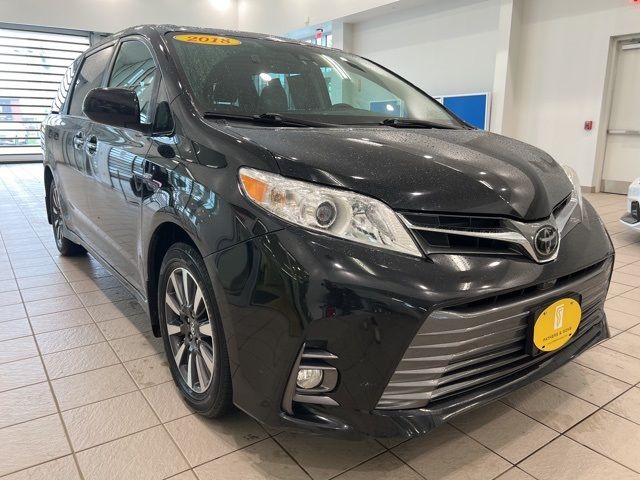 2018 Toyota Sienna 