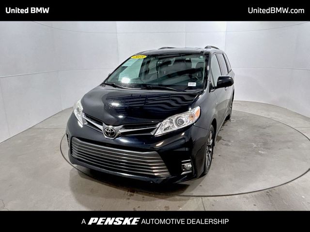 2018 Toyota Sienna XLE