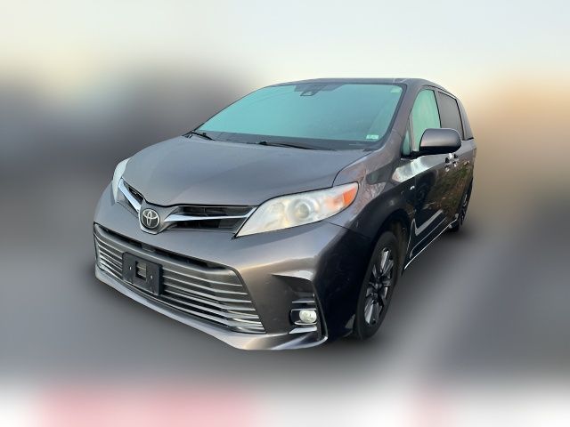 2018 Toyota Sienna XLE