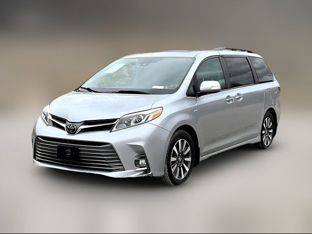 2018 Toyota Sienna XLE