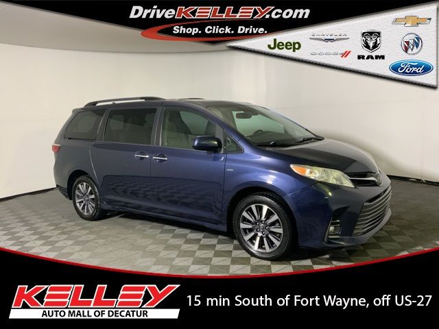 2018 Toyota Sienna XLE