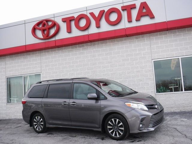 2018 Toyota Sienna XLE